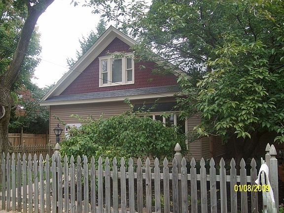 Front of carrige house 