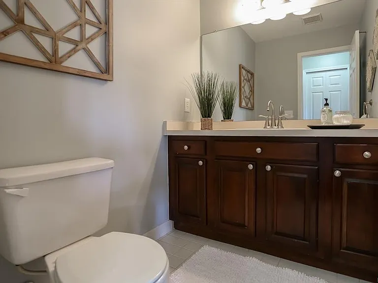 9140 Countrywood Dr — Photo 7