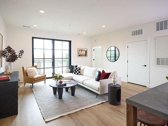 2nd image of 4315 S Congress Ave #302