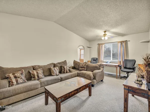 8825 Artesian Way, Reno, NV 89506