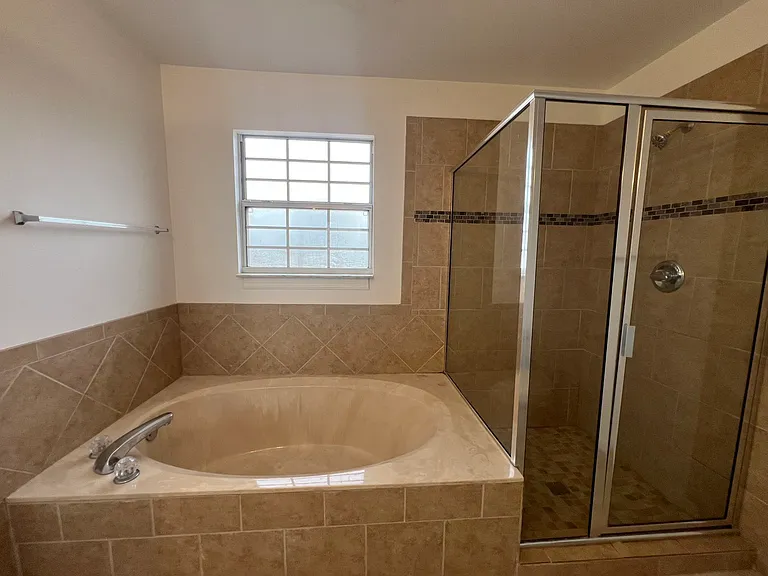 4412 Sherwood Forest Dr — Photo 24