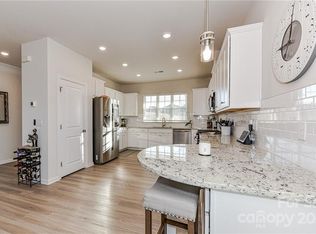 8032 Millbridge Pkwy, Waxhaw, NC 28173