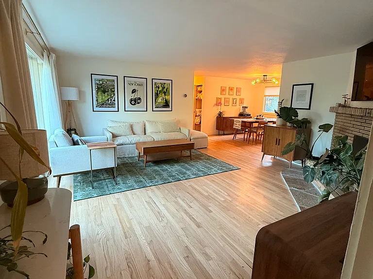 750 Waverly St — Photo 13