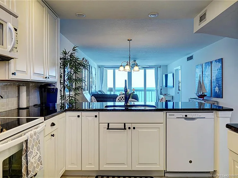 9940 S Ocean Dr #809 — Photo 11