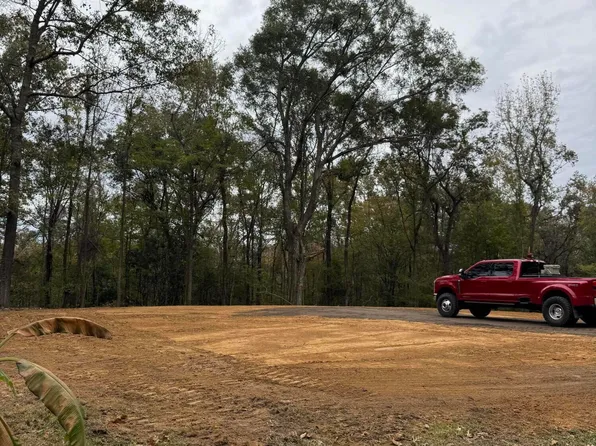 Deer Lake Rd, Natchez, MS 39120