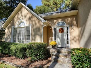 605 Wedgewood Dr, Woodstock, GA 30189