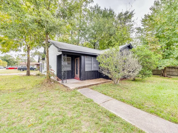 7401 Bretshire Dr, Houston, TX 77016