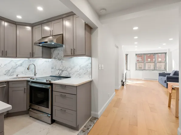 80 Park Avenue image 1 of 11