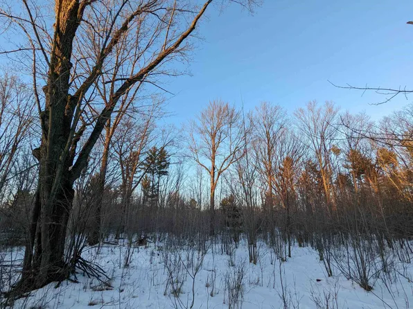 Linwood Dr, Stevens Pt, WI 54481