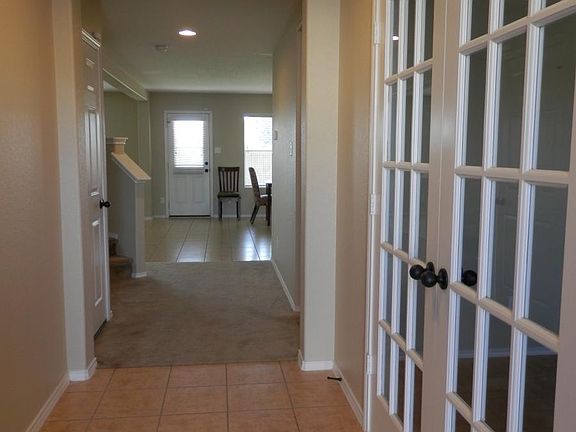 3rd image of 8919 Oakwood Park
