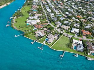 89 Lighthouse Dr, Jupiter Inlet Colony, FL 33469