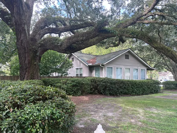 310 Hickory St, Charleston, SC 29407