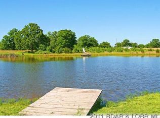 1956 Franklin Dr, Linn Creek, MO 65052