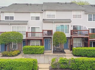 472 Lee Ct, Fort Lee, NJ 07024