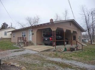 994 N Howell Ave, West Plains, MO 65775