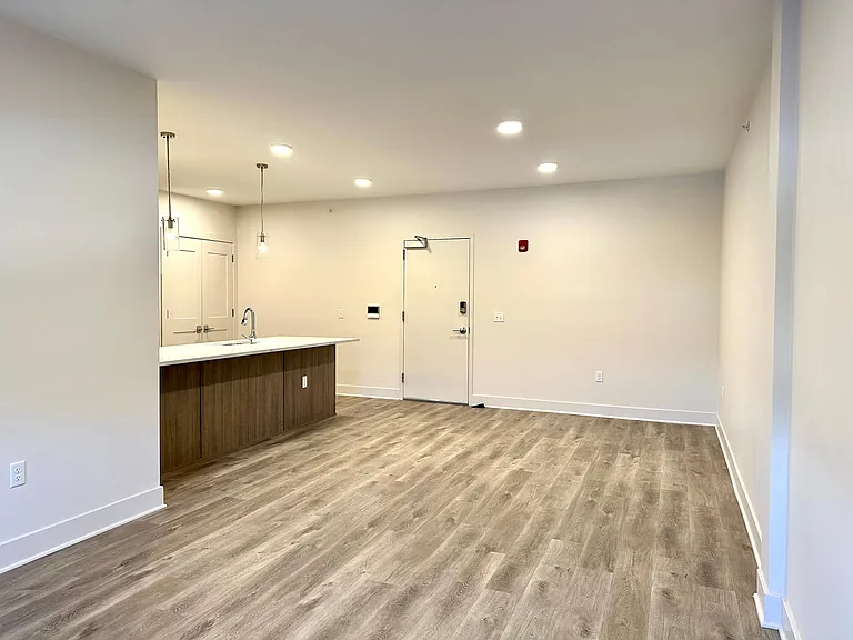 205 Stuyvesant Ave #302 — Photo 6