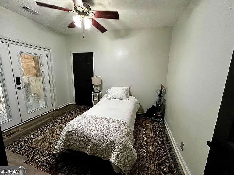 259 N Oliver St #A — Photo 31