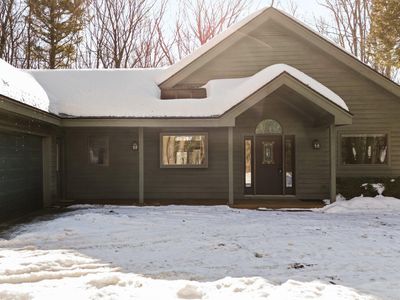 2970 Keewaydin Trl, Traverse City, MI, 49686