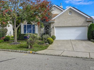 29 Chandler Ct, Monroe Township, NJ, 08831