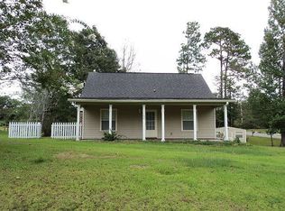 100 Summit Dr, Carriere, MS 39426