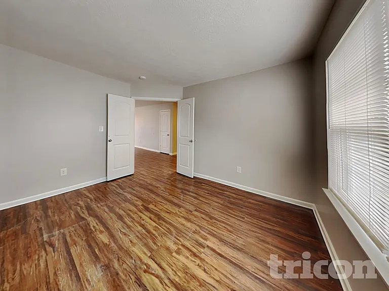 7335 Mosaic Dr — Photo 17
