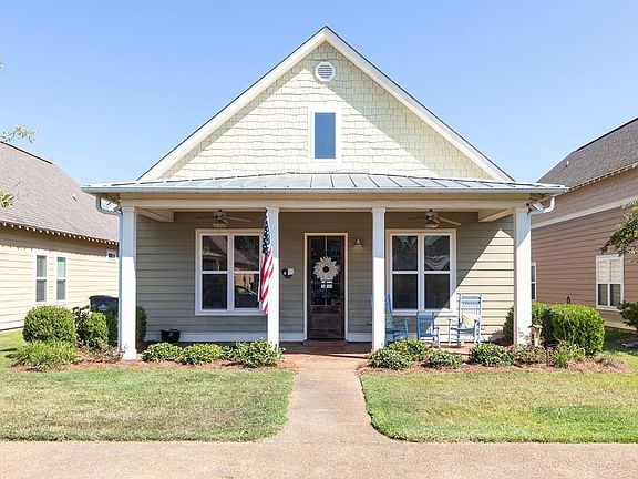 2nd image of 1302 Ashleys Dr