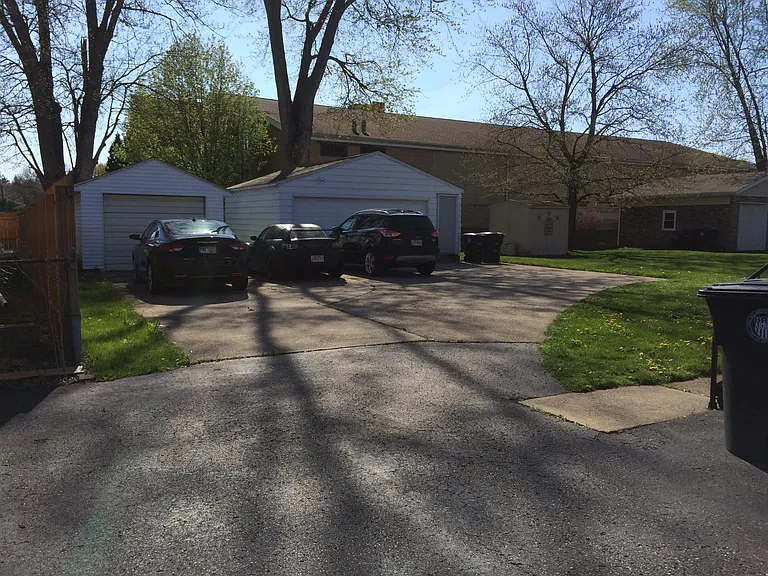 247 Schrop Ave — Photo 12