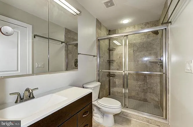 Upstairs bathroom