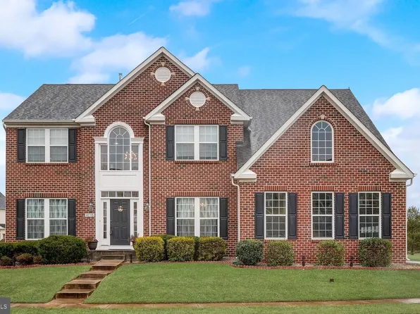 4215 Cross Spring Dr, Perry Hall, MD 21128