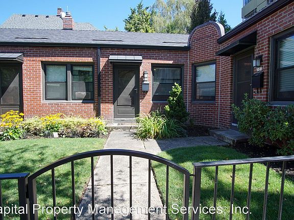 2nd image of 338 NW 22nd Ave #8970140