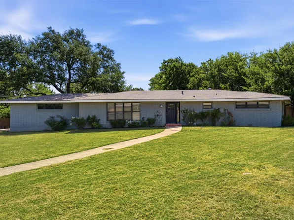 627 Bellaire Dr, Woodway, TX 76712