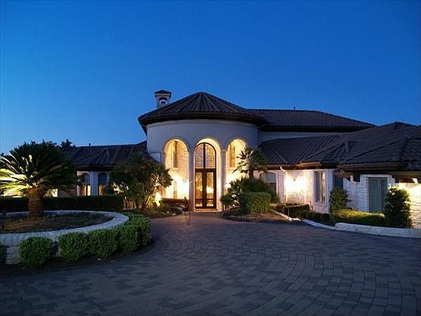 1st image of 214 Costa Bella Dr