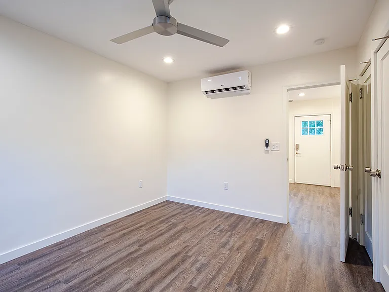 1138 N Richey Blvd #B — Photo 8