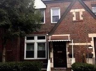 8824 74th Ave, Ridgewood, NY 11385