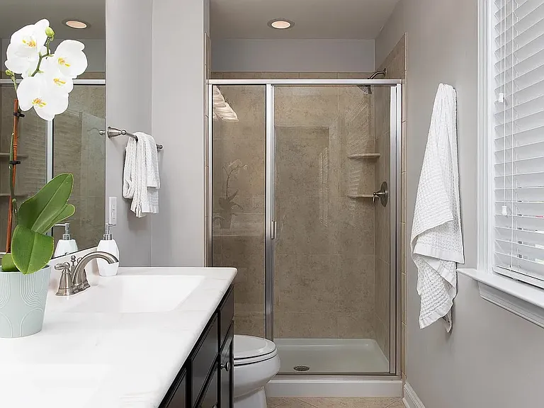 113 Bella Dr — Photo 3