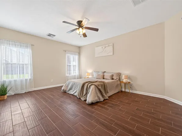 10427 Lyndon Meadows Dr, Houston, TX 77095