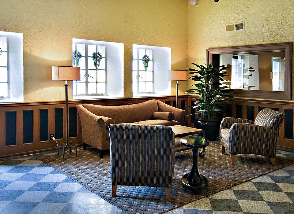 The Ambassador at Library Square Apartment Rentals Indianapolis, IN