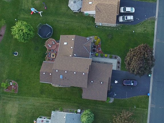 4th image of 8915 Prestwick Cir N