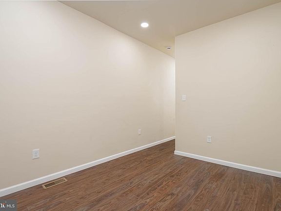 5th image of 1839 Ramsay St