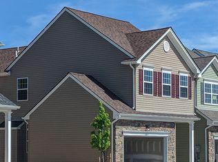 2207 Huntington Ln, Easton, PA 18040