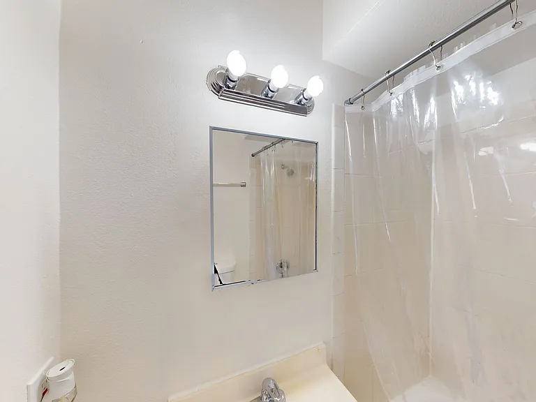 2605 High Street — Photo 9