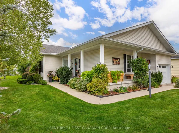 420 Shannon Blvd, South Huron, ON N0M 1T0