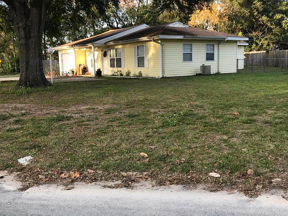 2nd image of 605 Manchester Rd