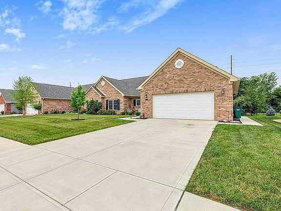 3rd image of 2618 Viceroy Ln