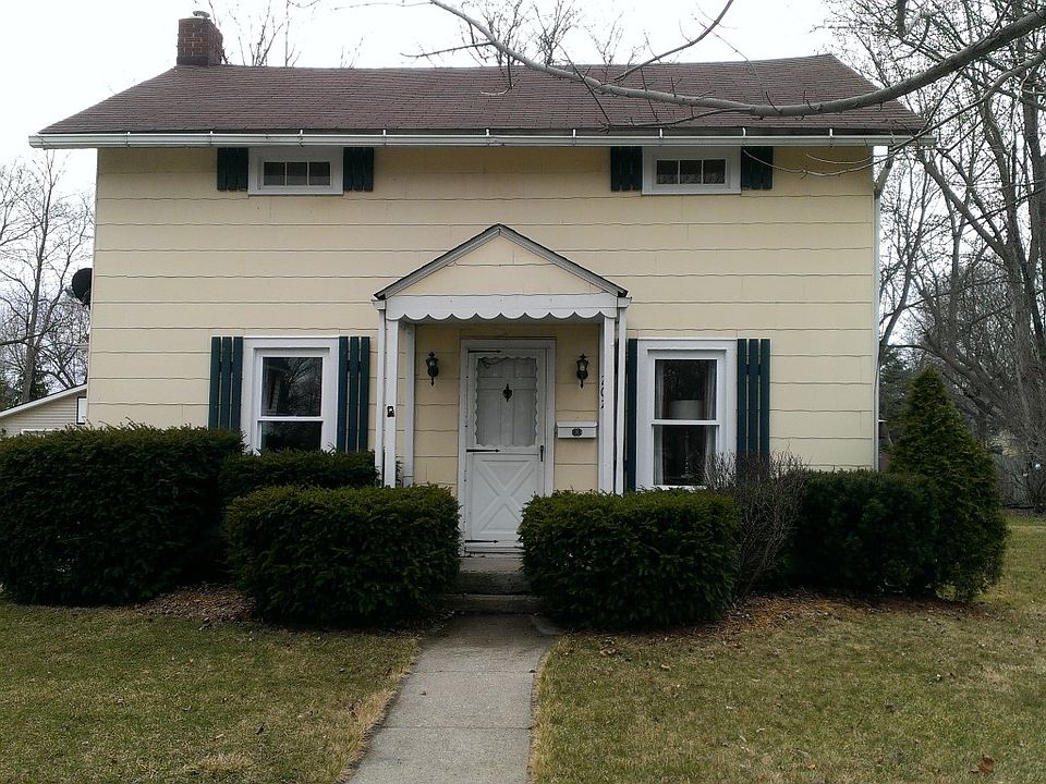 1st image of 207 N Maiden Ln