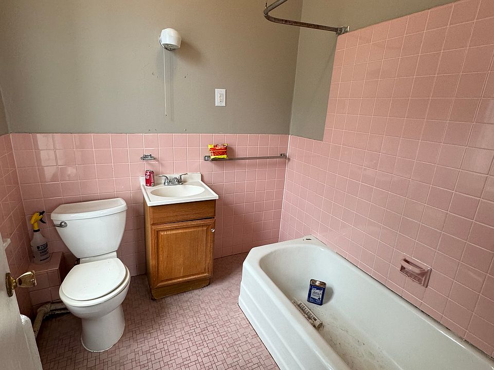 1st image of 410 W Chelten Ave APT 2F
