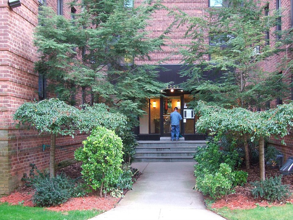 1st image of 2229 Knapp St APT 6G