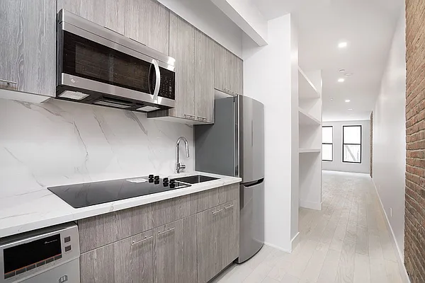 Rented by Bohemia Realty Group | media 11