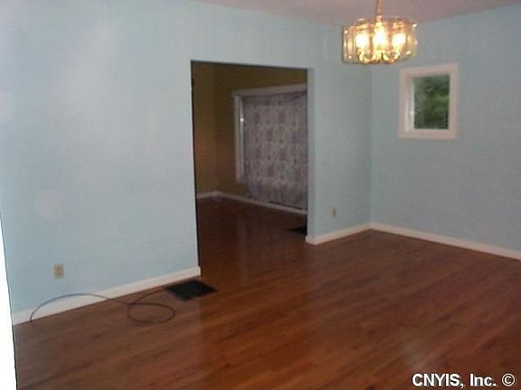 3rd image of 1435-37 Midland Ave