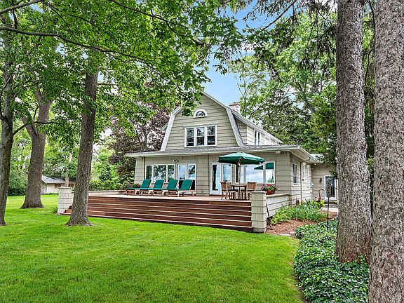 4th image of 2716 Lakeshore Dr